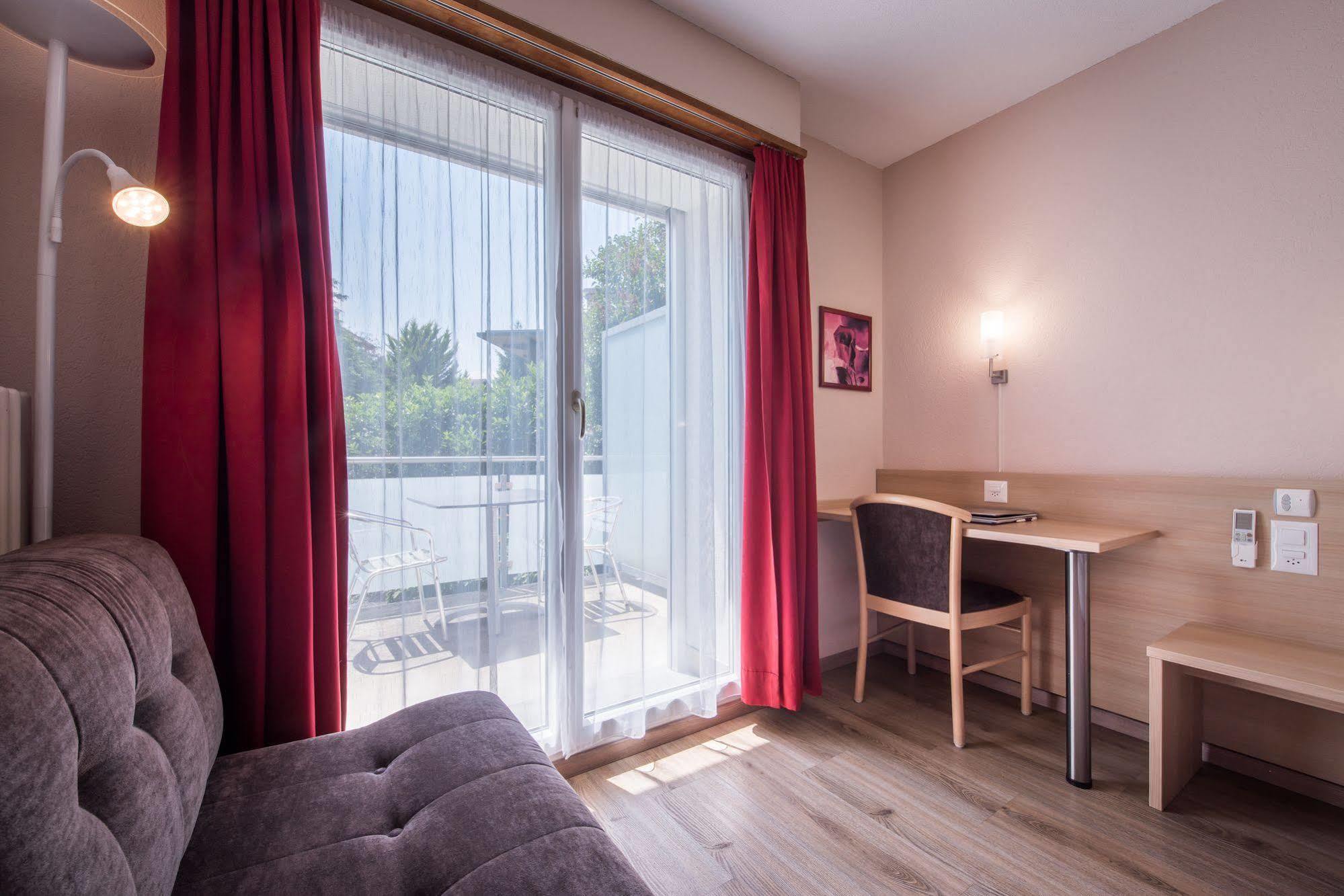 Hotel Derby Interlaken - Action & Relax Hub Zewnętrze zdjęcie